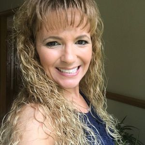 Meet your Posher, Cyndie